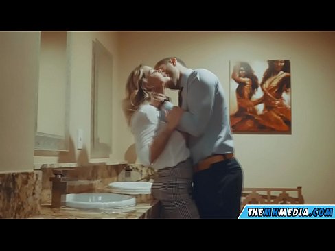 ❤️ Þegar busty ljóska tælir þig á almenningssalerni ❤️❌ Klám á is.ph-vassena.ru ﹏